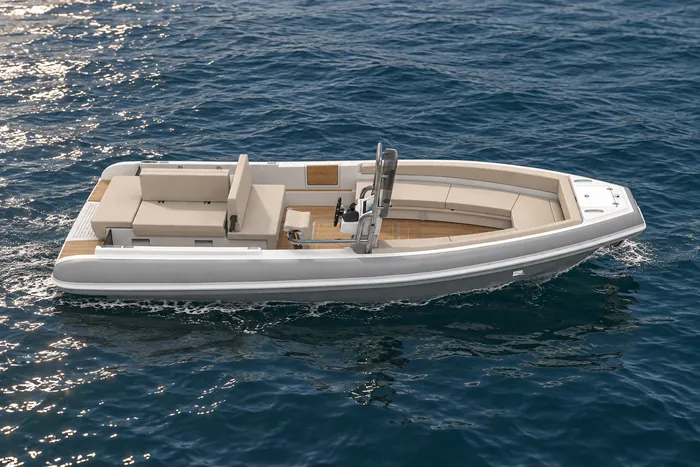 GARI Tender 700 visto di tre quarti da prua
